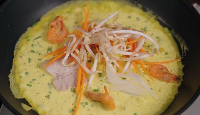 Đổ bánh xèo miền Nam - Ảnh sưu tầm