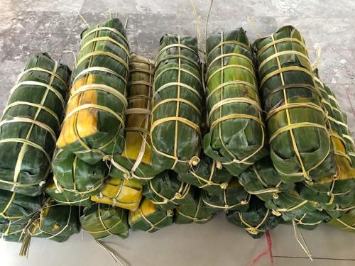 Cách gói bánh Tét truyền thống Việt Nam