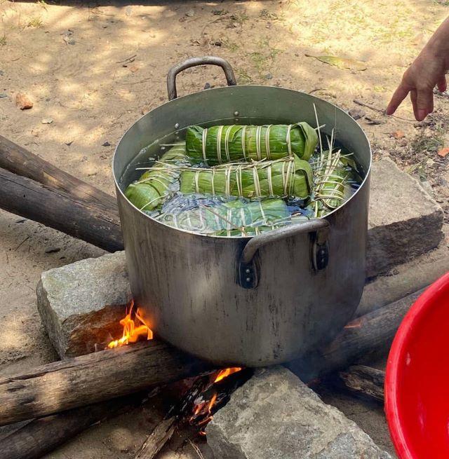 Quy trình nấu bánh Tét - Ảnh từ Trang