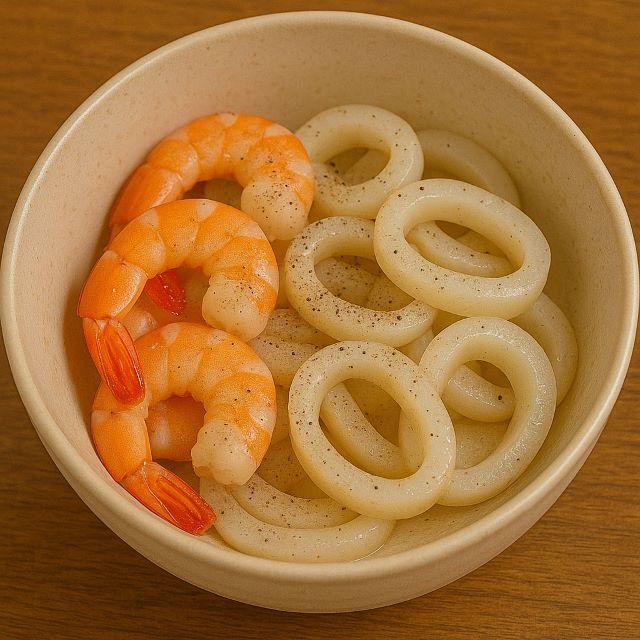 Bước tẩm ướp tôm và mực