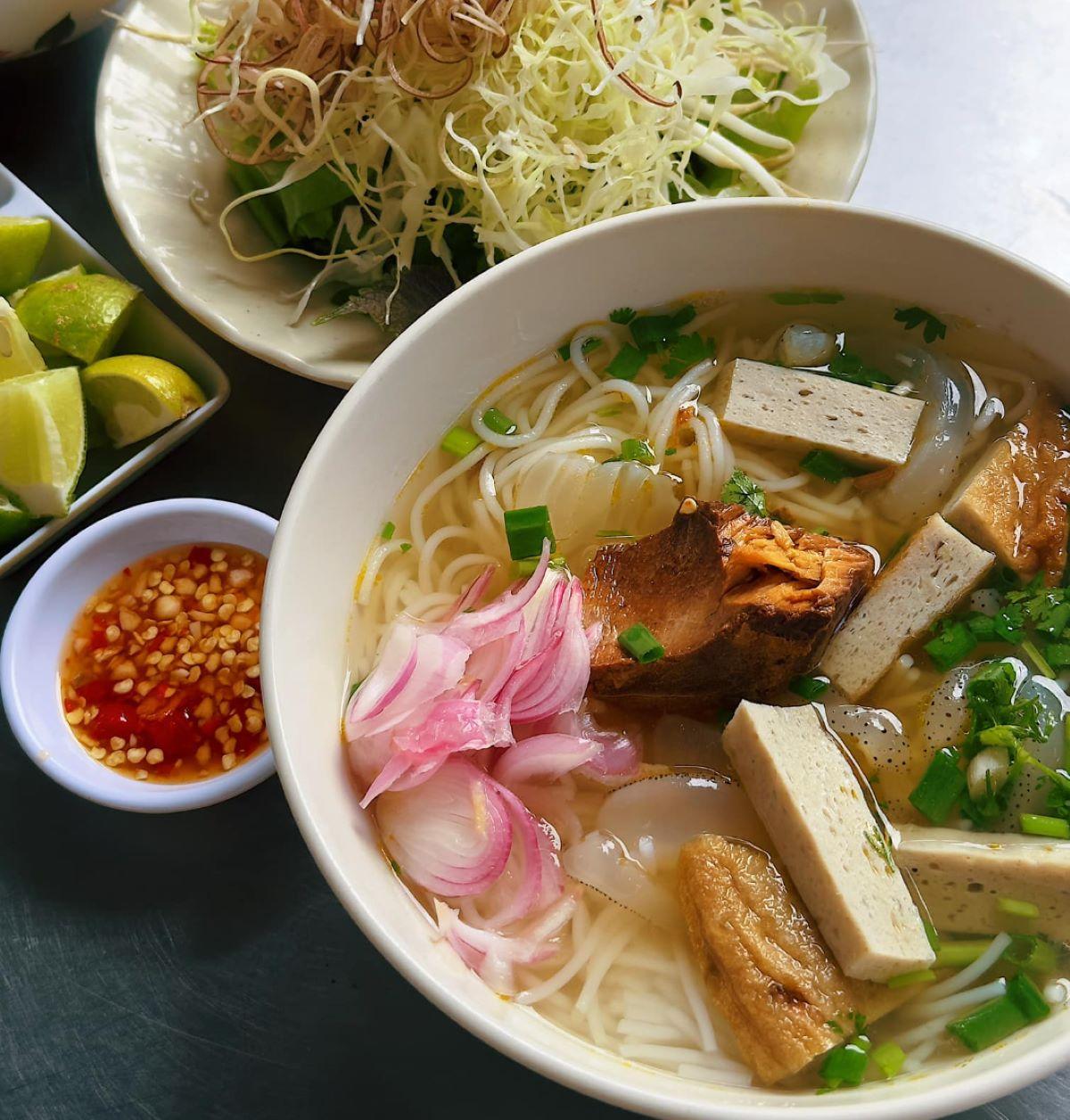 Cách nấu bún chả cá 3 miền thơm ngon, đậm đà