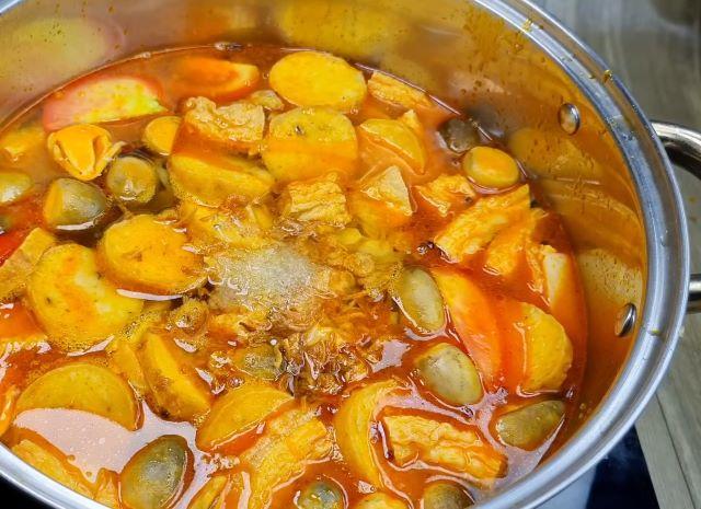 Cách nấu nước dùng bún riêu chay - Ảnh sưu tầm