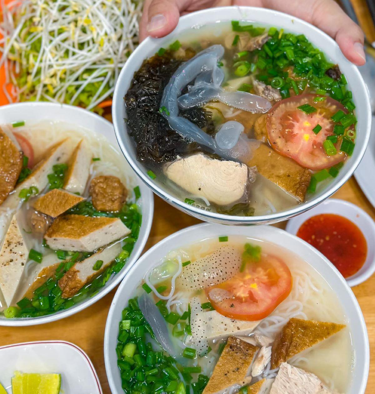 Cách nấu bún sứa: Đặc sản Nha Trang thơm ngon, đậm đà