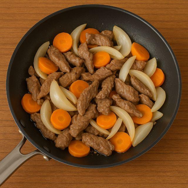 Bước xào nui với thịt bò