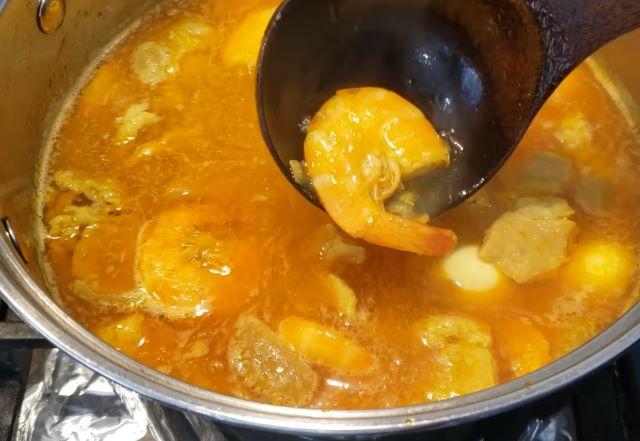 Nêm nếm lại nồi nước lèo - Ảnh sưu tầm