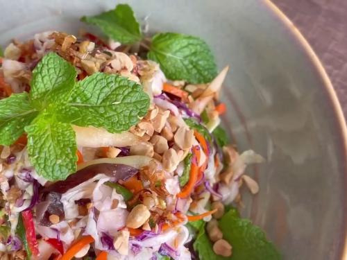 Bí Quyết Làm Gỏi Thập Cẩm Chay Ngon Khó Cưỡng, Không Ra Nước Cho Ngày Tết