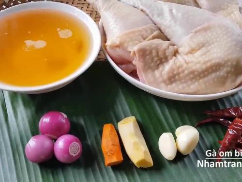 Gà Om Bia Thơm Mềm, Thấm Vị Đậm Đà - Công Thức Đổi Món Cho Bữa Cơm Gia Đình