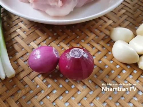 Thịt Bằm Viên Sốt Mắm Tỏi: Món Ăn Đơn Giản, Đậm Đà Hào Cơm Cho Bữa Cơm Gia Đình