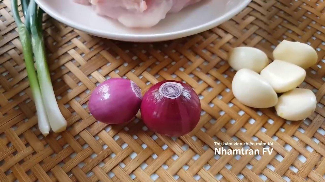 Thịt Bằm Viên Sốt Mắm Tỏi: Món Ăn Đơn Giản, Đậm Đà Hào Cơm Cho Bữa Cơm Gia Đình