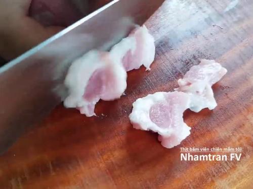Thịt Bằm Viên Sốt Mắm Tỏi: Món Ăn Đơn Giản, Đậm Đà "Hạ Gục" Cả Nhà