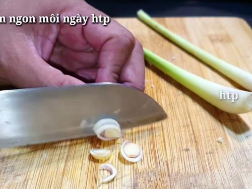 Bò Khô Sả Ớt - Món Ngon Đậm Đà, Dễ Làm Cho Bữa Cơm Gia Đình