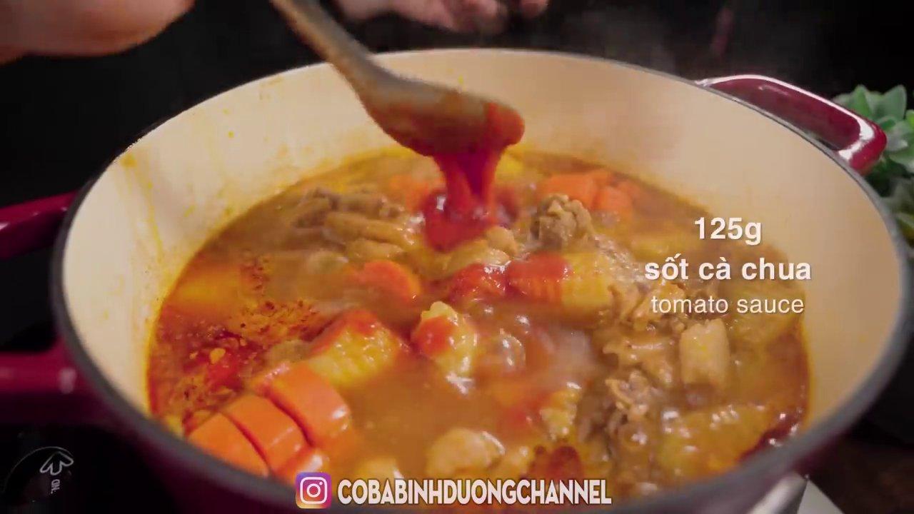 Hình ảnh thịt gà ta tươi ngon, săn chắc được lựa chọn kỹ càng.