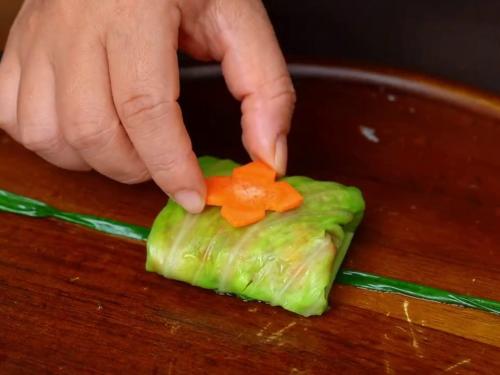 Bí Quyết Làm Thịt Rang Chua Ngọt Giòn Ngoài Mềm Trong Và Cách Cuốn Bắp Cải Thịt Hấp Thơm Ngon