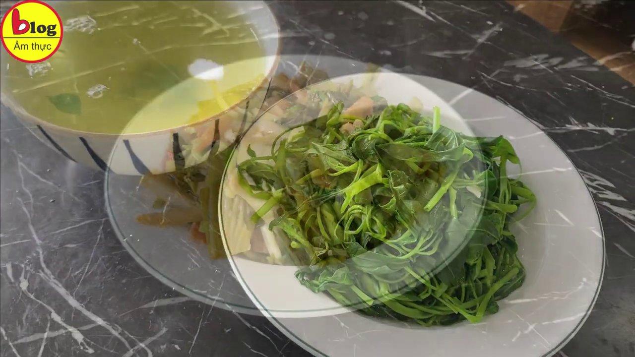 Cá om dưa - món ăn dân dã đậm đà, hao cơm và rất tiết kiệm.