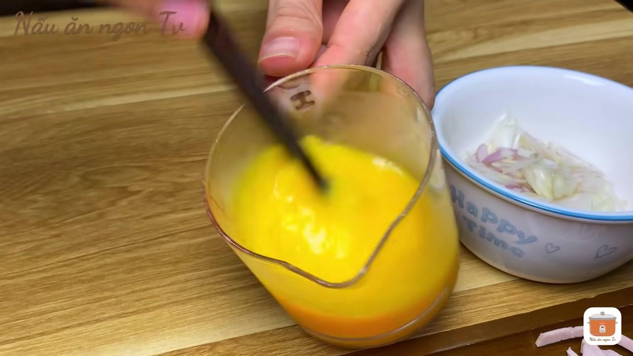 Phi hành tím vàng thơm trên lửa nhỏ - bước không thể thiếu.