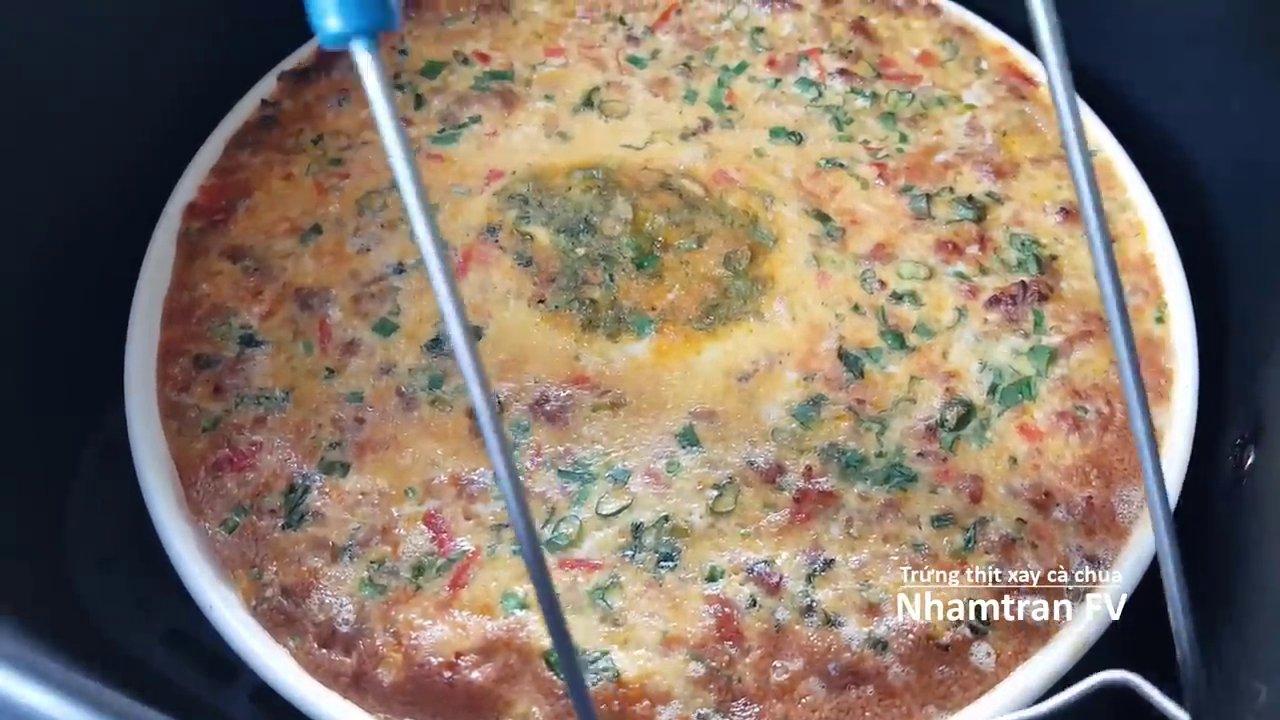 Thành phẩm trứng thịt xay cà chua nướng vàng ươm, thơm ngon, hứa hẹn một bữa cơm gia đình đầy hấp dẫn.